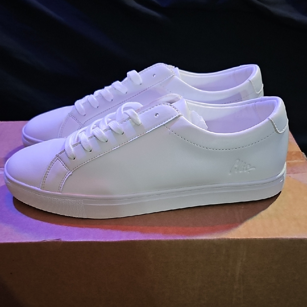 *Brand New* Men's Classic White Sneakers